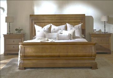 New 5 Piece Queen Bedroom