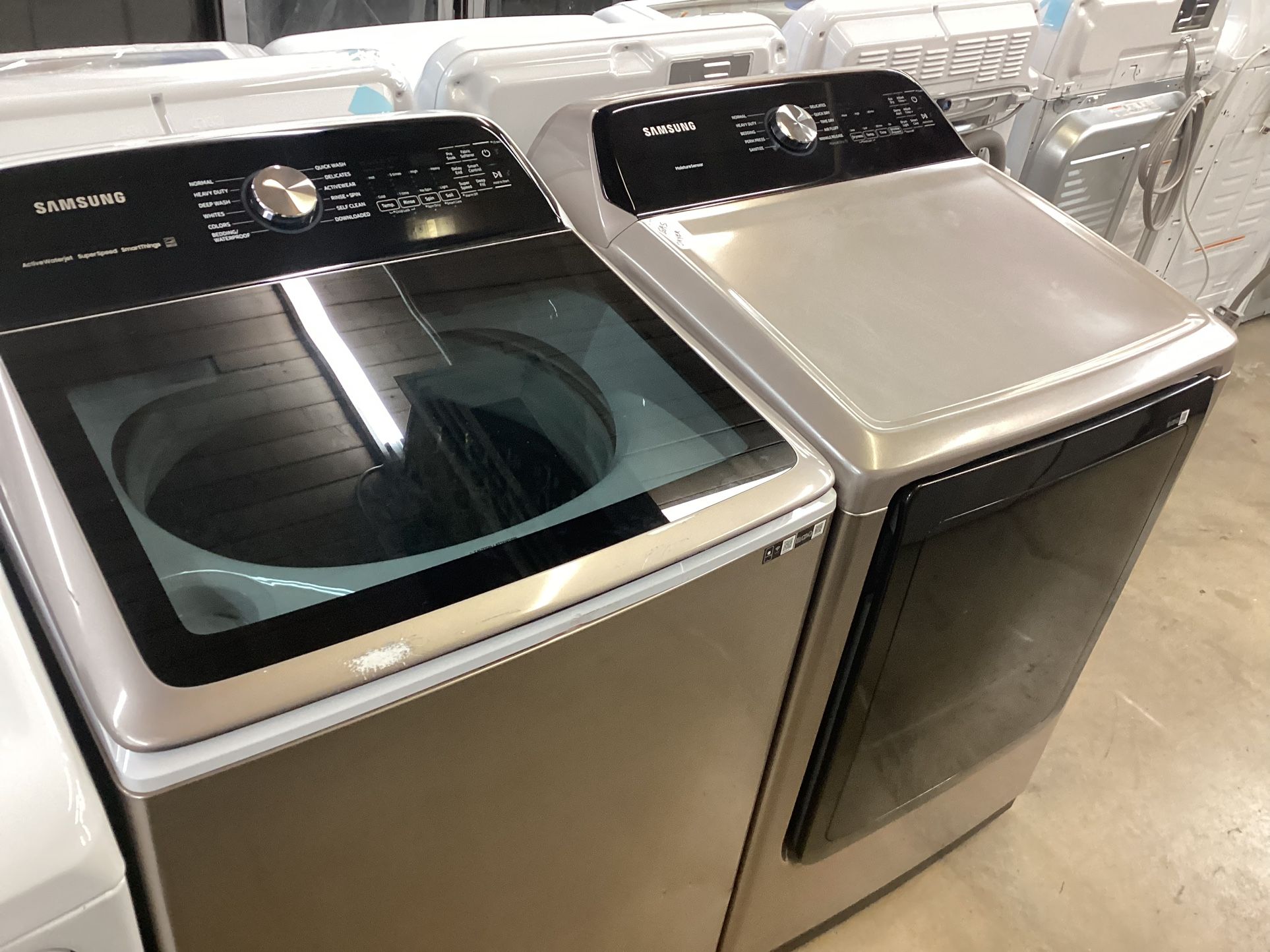 Samsung Washer And Dryer Set Rose gold New Scratch And Dent 