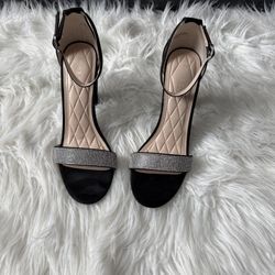 Women’s black Heels with Rhinestones 