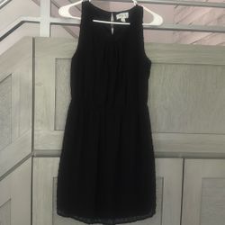 Elle Size 4 Little Black Dress
