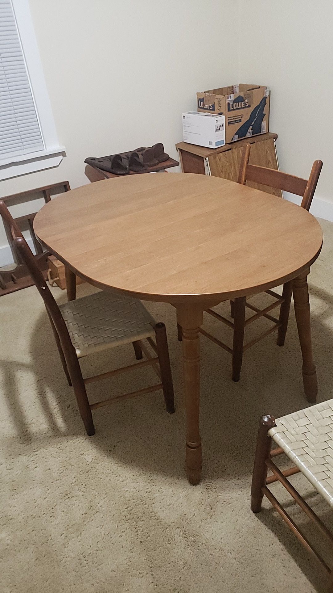 Kitchen table 3 chairs