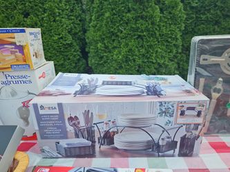 Buffet caddy missing napkins holder