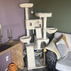 Cat tree