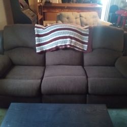 Matching Sofa And Loveseat 