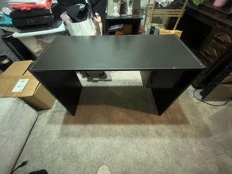 ⭐️Small black desk ⭐️