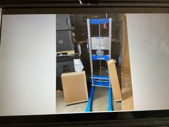New Genie Manual Material Lift 500 lb capacity