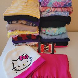 Girl's Clothing Bundle 