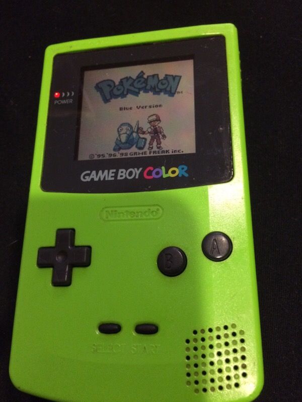 Gameboy color and Pokemon blue
