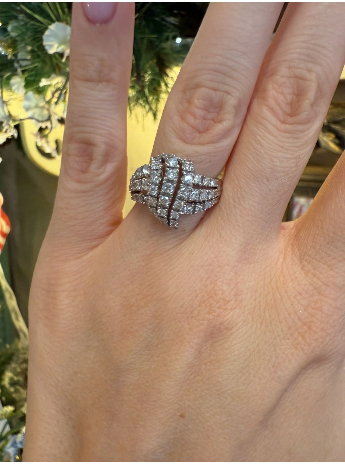 14K Gold Natural Diamonds Estate Ring