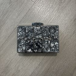 Esbeda Statement Clutch – Black / Gray Marble Effect 