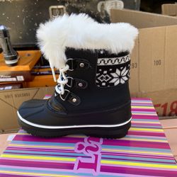 SNOW BOOTS 🌨☃️GIRLS 9-4 Sizes