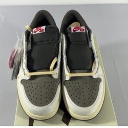 JORDAN 1 RETRO LOW OG SP REVERSE MOCHA TRAVIS SCOTT