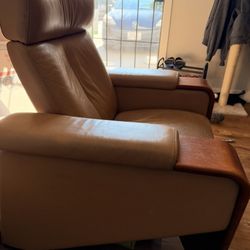 Reclining Sofa Chair (leather) 