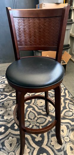 Set of 3 Swivel Bar Stools