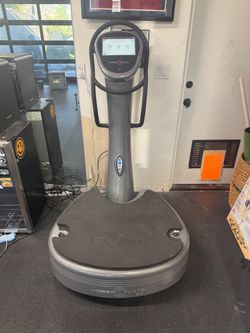 Power Plate Pro7 – Commercial Vibration Training Machine