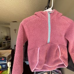 Girls Sweater Size (6,7)