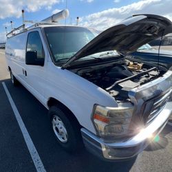 2009 Ford E-250