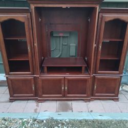 Entertainment Center 74 By 96