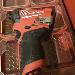 Milwaukee Impact Driver 
