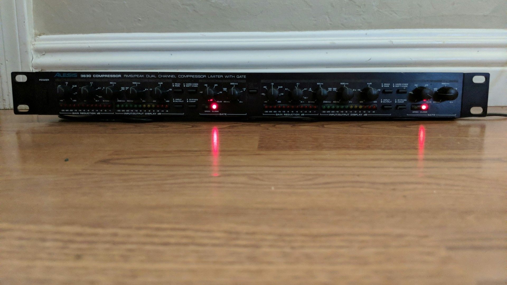 Alesis 3630 Compressor Bass Guitar Rack Mount