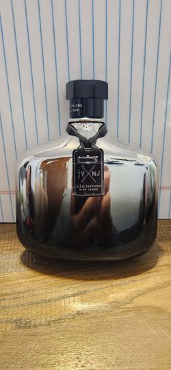 John Varvatos Nick Jonas