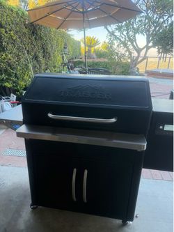 Traeger 810 Silverton