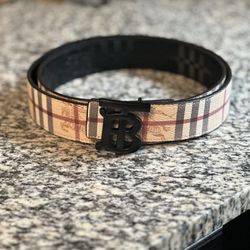 Authentic Burberry Belt Size 34/85 for Sale in Mineola, NY - OfferUp