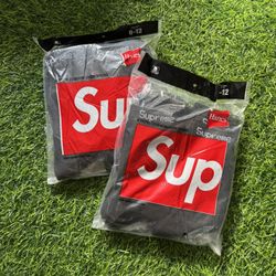 Black Supreme Socks 