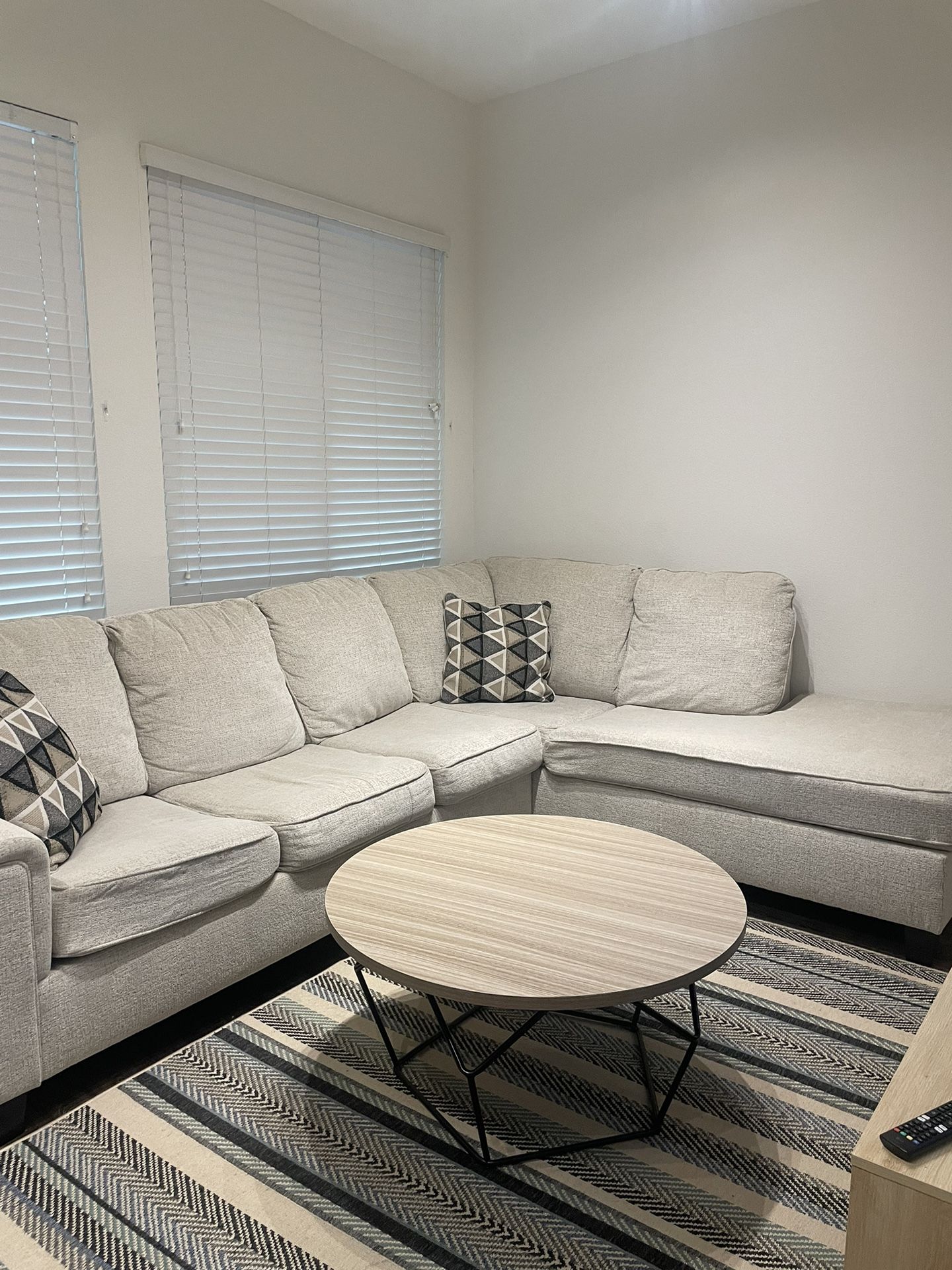 3 Pieces Sofa- L Shaped 
