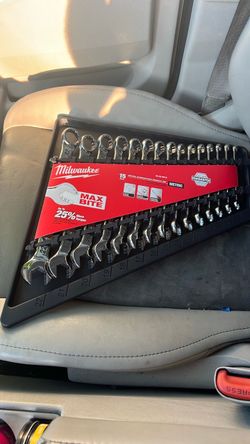 Milwaukee 15-Piece Metric Combination Wrench Set