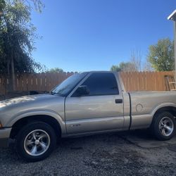 2000. Chevy  S10 5speed .. ethanol fuel