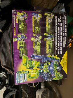 Transformers G1 Walmart reissue Devastator