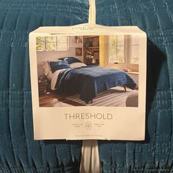 Threshold velvet quilt