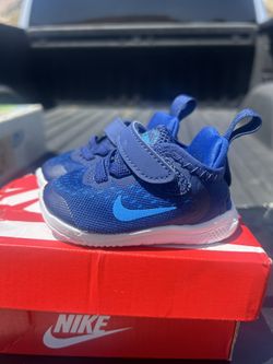 Nikes size 2C