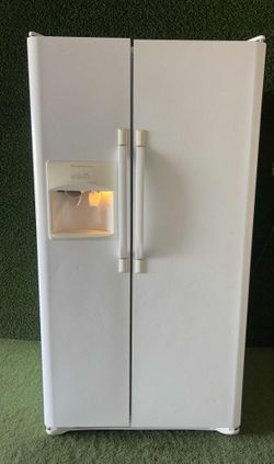 FRIGIDAIRE SIDE BY SIDE REFRIGERATOR