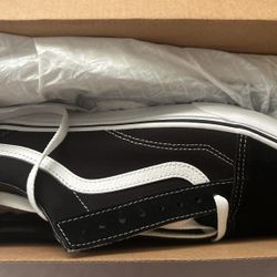 BRAND NEW VANS