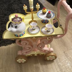 Disney Authentic Beauty and the Beast 'Be Our Guest' Singing Tea Cart Play Set