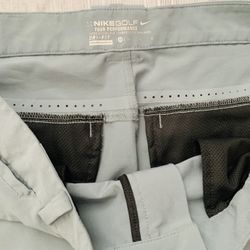 Nike Golf Tour Performance Men's Size 33 10.5 Dri-Fit Shorts Light Blue 