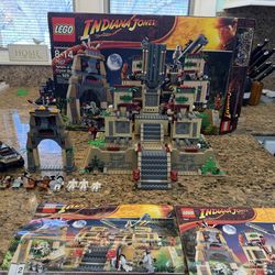 Indian jones temple of the crystal skull Lego set 7627