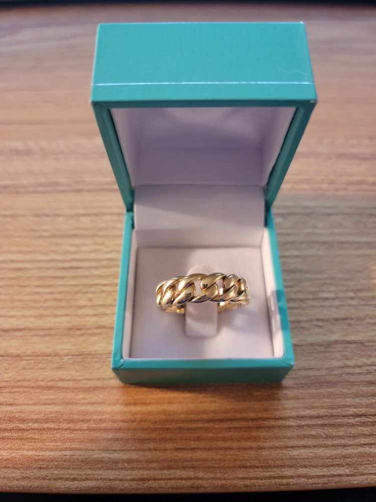 14K Solid Gold Cuban Ring Size 10 MM Men And Woman. 8.0 Grams. Comes with box