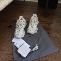 Shoes Balenciaga Salvatore Ferragamo 