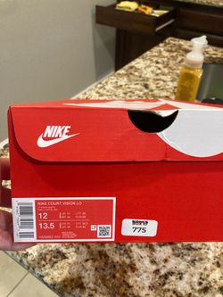 Men’s Nike Court Vision low light khaki phantom she