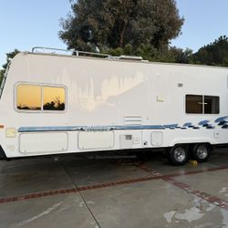 Camper Trailer 