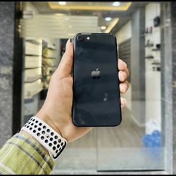 iPhone Se Unlocked With Warranty 