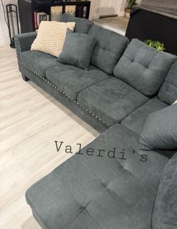 New Sectional Sofa 100x65x35h