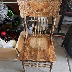 4 Vintage Chairs!