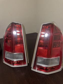 Tail Lights For Chrysler 300 Year 2012-2015