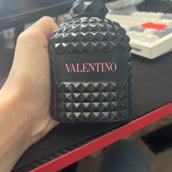 Valentino Uomo Born In Roma