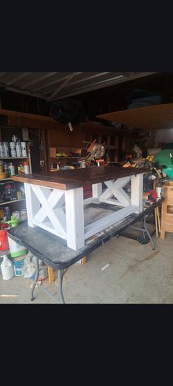Farmhouse Coffee Table And End Tables