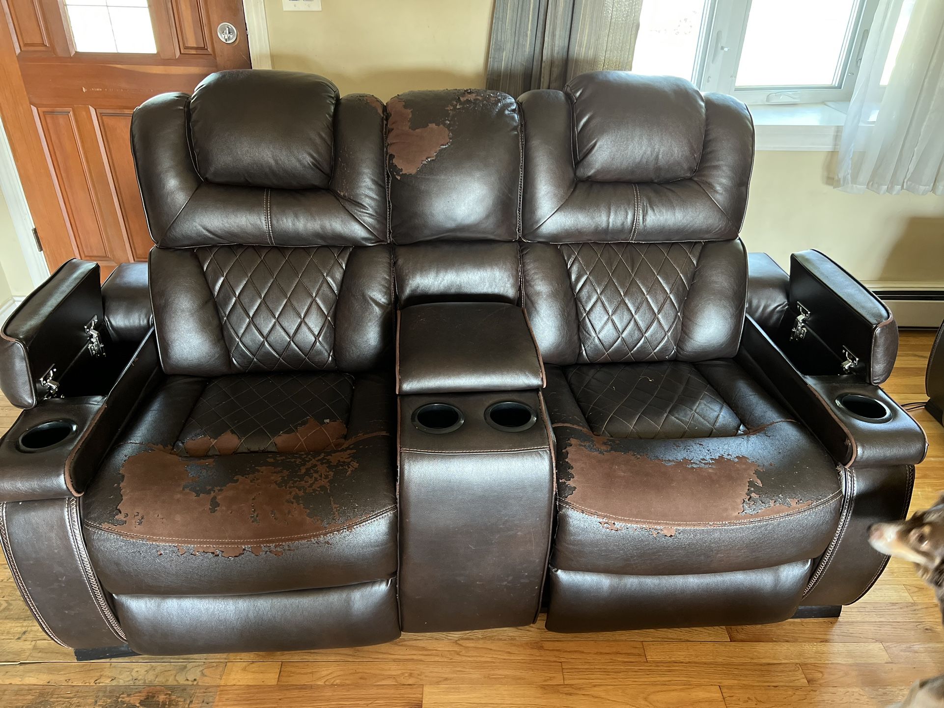 Warnerton Dual Power Reclining Loveseat With Console for Sale in Lyndhurst, NJ OfferUp